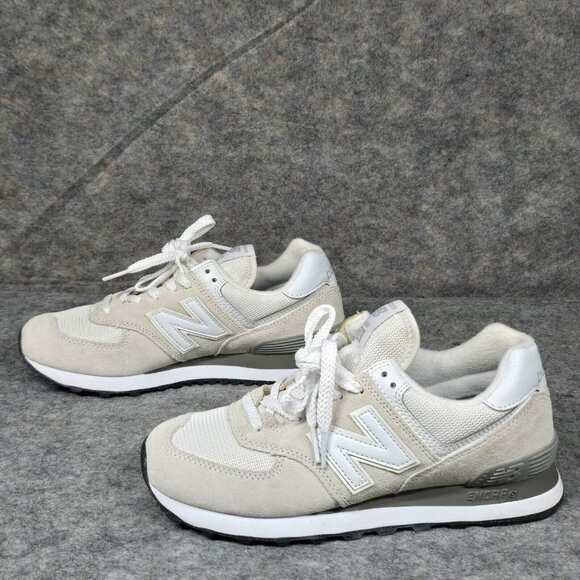 Size 7.5 - New Balance 574 Core Classic Shoes Sneakers WL574EVW - Picture 2 of 9